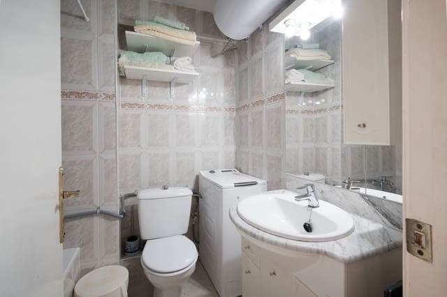 1 sypialnia Apartament na sprzedaż w Benalmadena Costa, Benalmádena z basenem garażem - 210 000 € (Ref: 10018210)