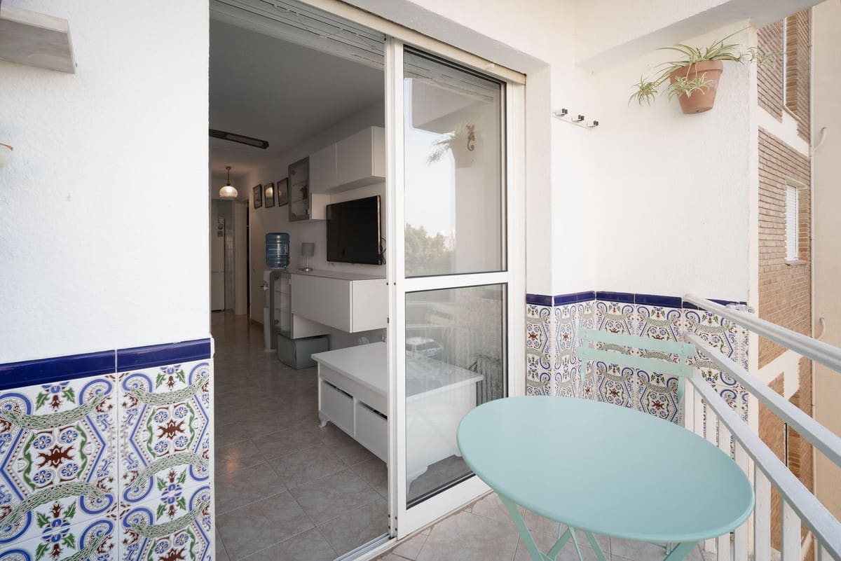 1 sypialnia Apartament na sprzedaż w Benalmadena Costa z basenem garażem - 210 000 € (Ref: 10018210)