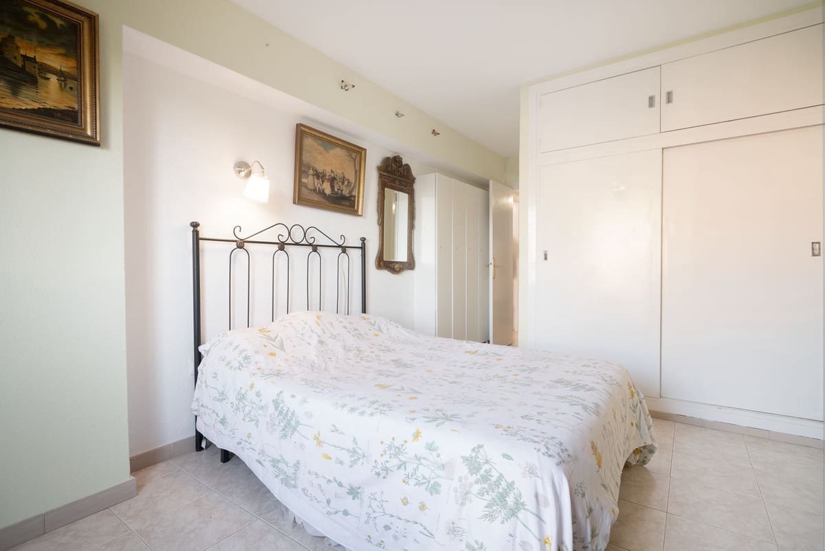 1 sypialnia Apartament na sprzedaż w Benalmadena Costa z basenem garażem - 210 000 € (Ref: 10018210)