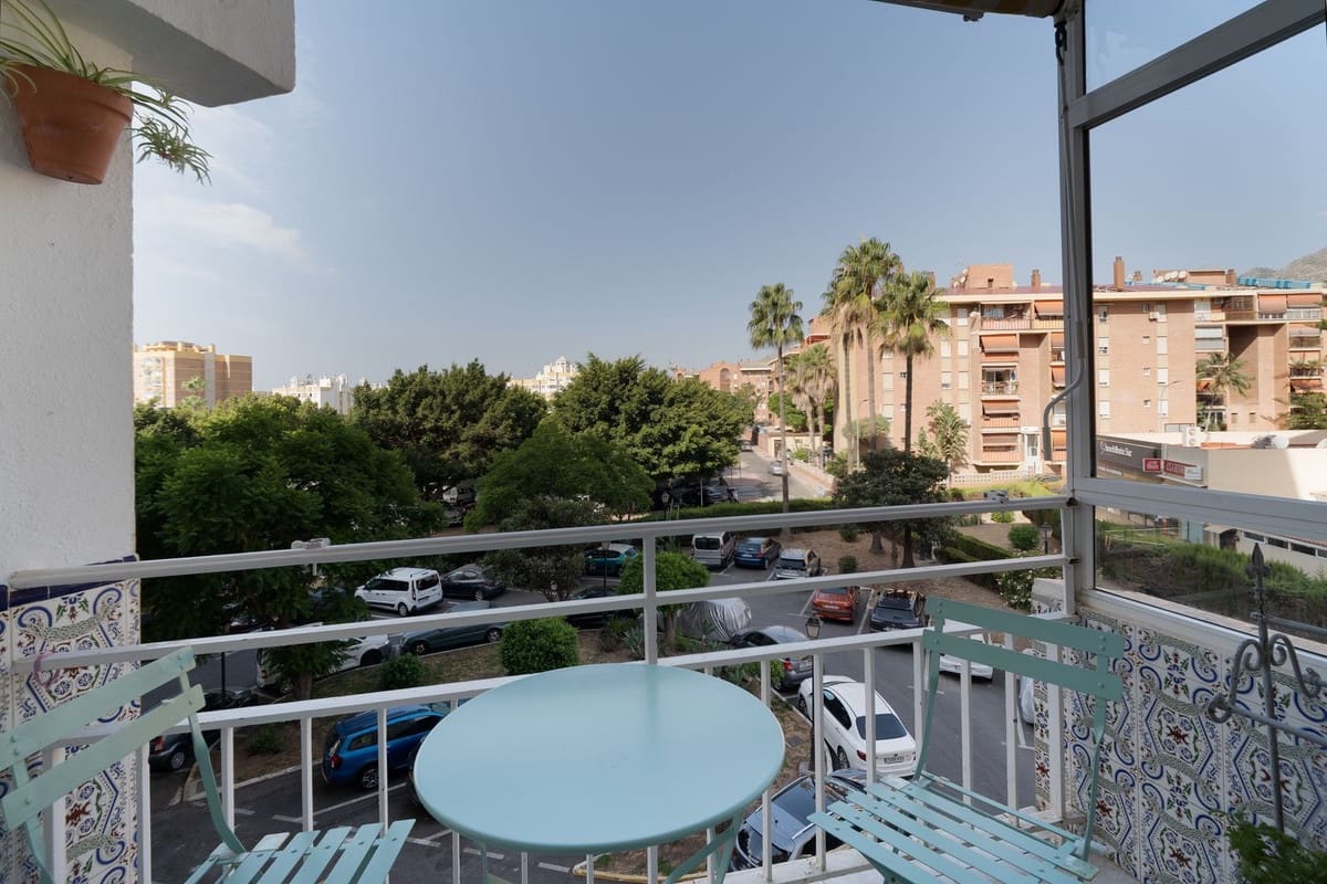 1 sypialnia Apartament na sprzedaż w Benalmadena Costa z basenem garażem - 210 000 € (Ref: 10018210)