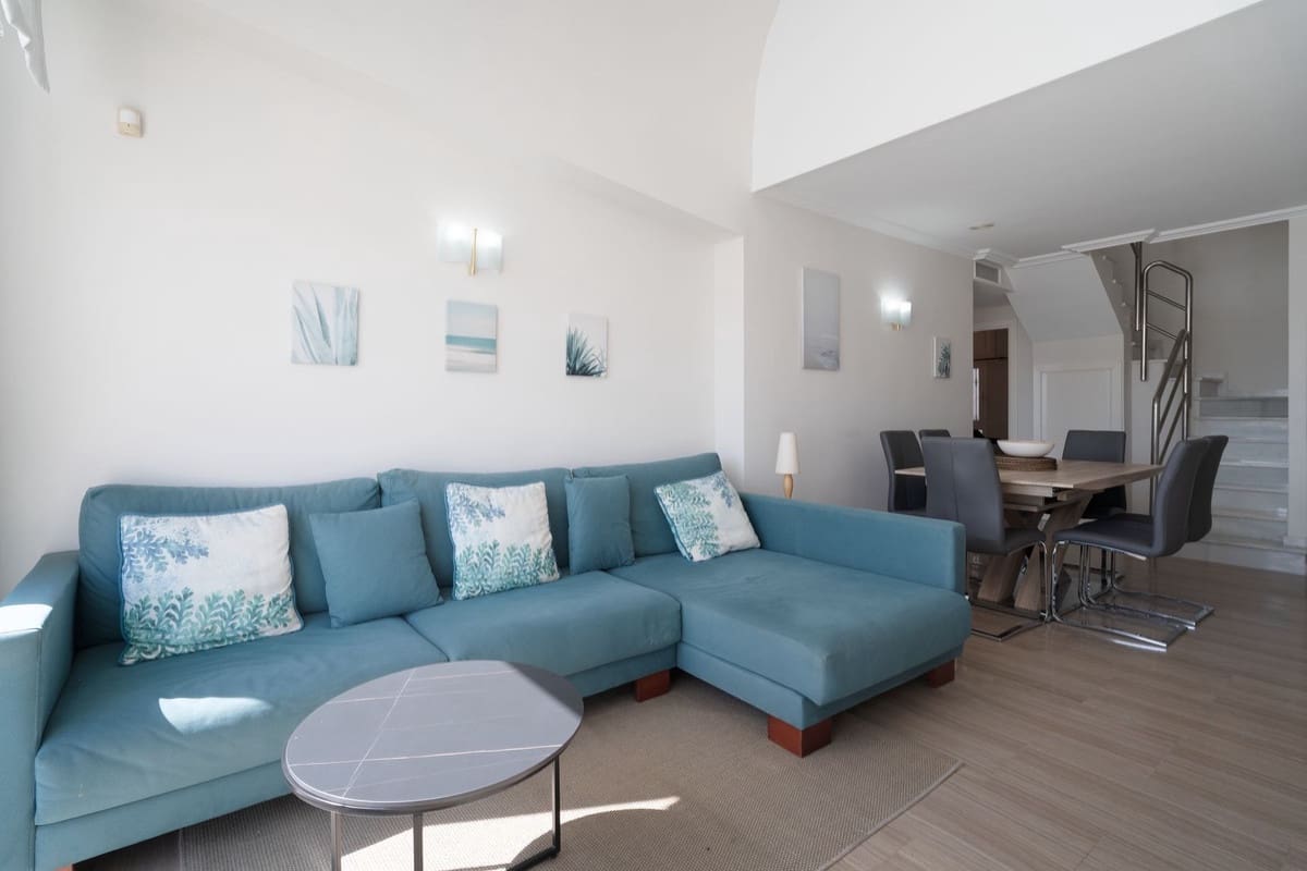 Ático de 3 habitaciones en Benalmadena Costa en venta con piscina - 840.000 € (Ref: 10054620)