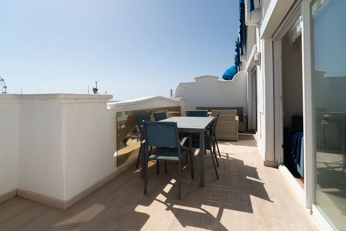 Ático de 3 habitaciones en Benalmadena Costa en venta con piscina - 840.000 € (Ref: 10054620)