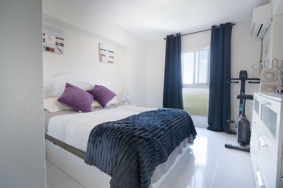 1 soveværelse Lejlighed til salg i Benalmadena Costa med swimmingpool - € 219.500 (Ref: 10074881)