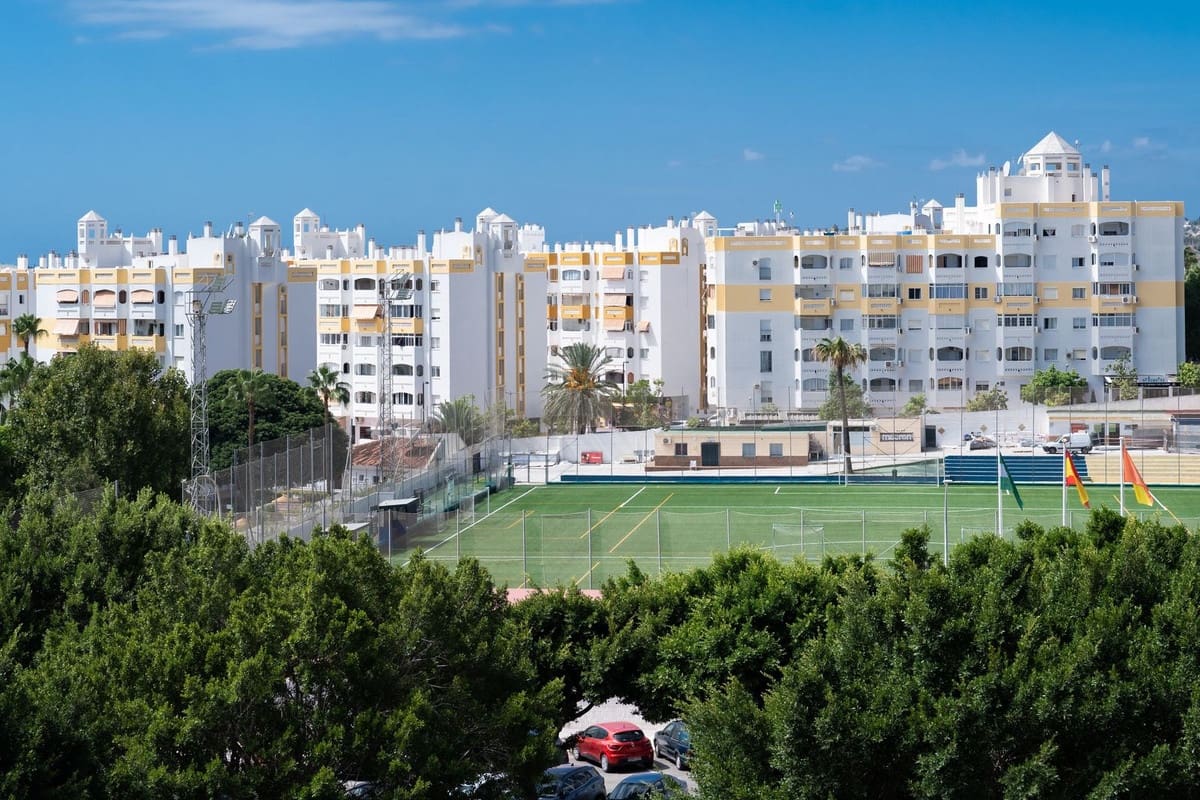 1 soveværelse Lejlighed til salg i Benalmadena Costa med swimmingpool - € 219.500 (Ref: 10074881)