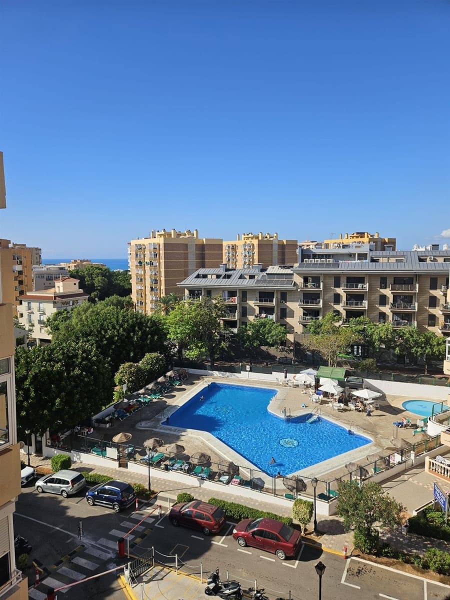 1 bedroom Apartment for sale in Benalmadena Costa with pool - € 225,000 (Ref: 10074881)