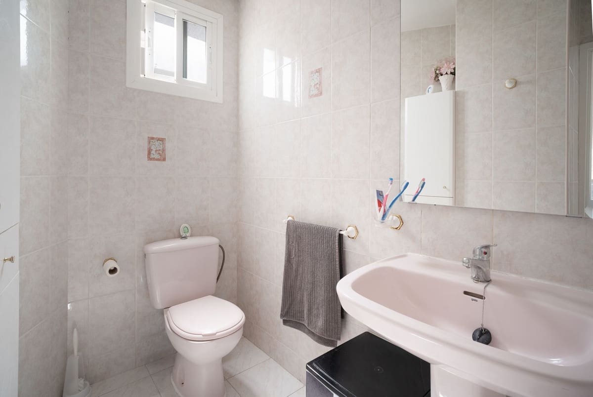 1 soveværelse Lejlighed til salg i Benalmadena Costa med swimmingpool - € 225.000 (Ref: 10077576)