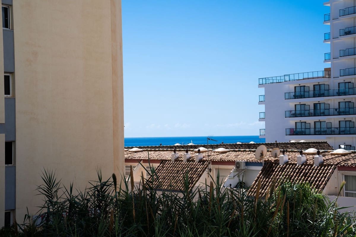 1 soveværelse Lejlighed til salg i Benalmadena Costa med swimmingpool - € 225.000 (Ref: 10077576)
