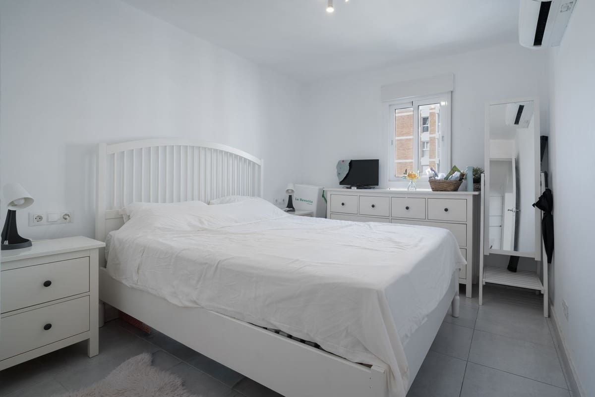 1 soveværelse Lejlighed til salg i Benalmadena med swimmingpool - € 225.000 (Ref: 10153299)