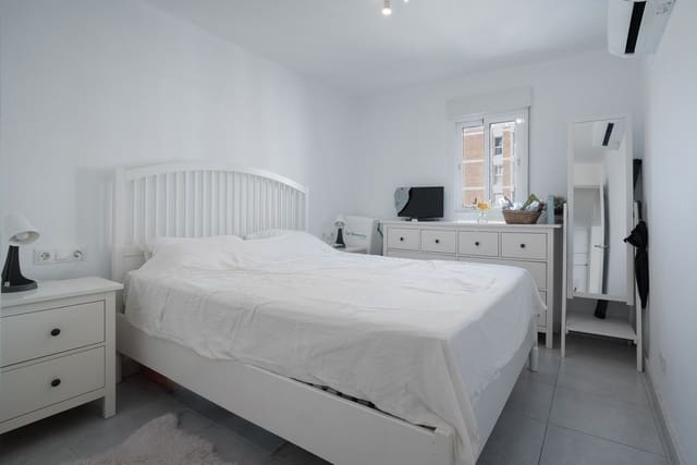 1 soveværelse Lejlighed til salg i Benalmádena med swimmingpool - € 225.000 (Ref: 10153299)