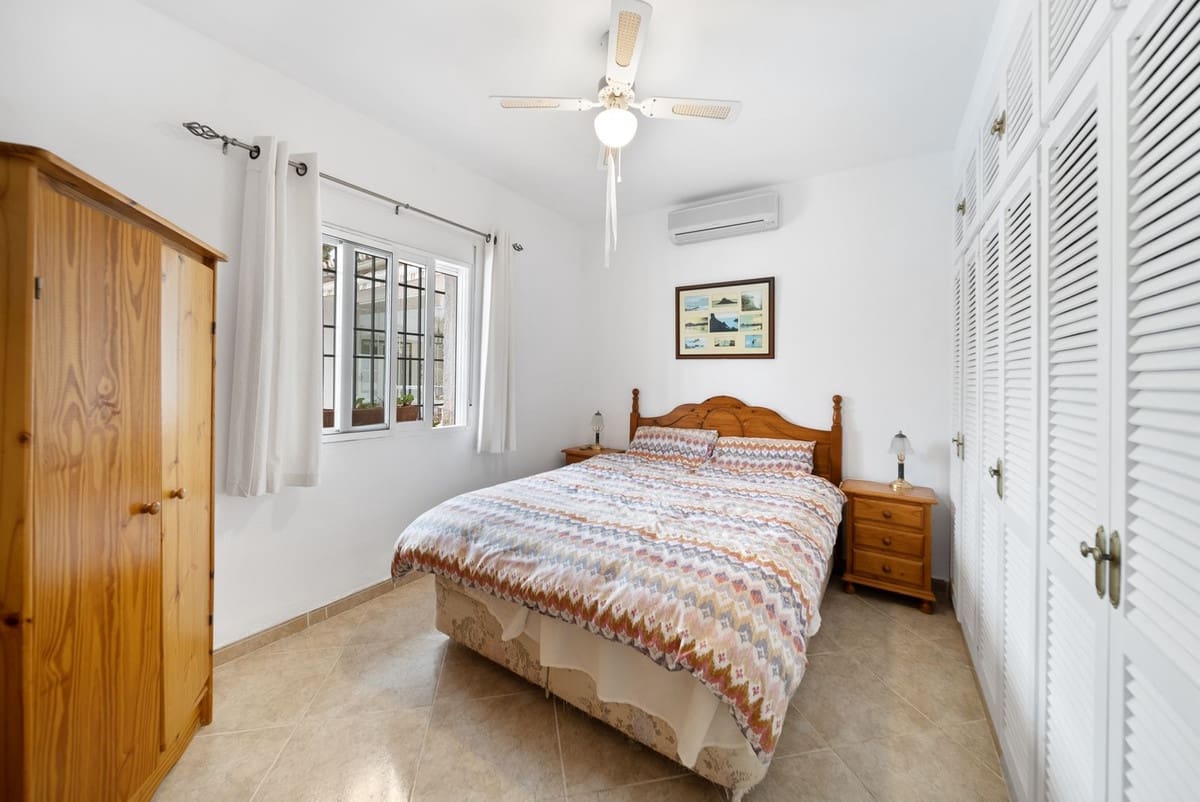 4 soveværelse Villa til salg i Almogia med swimmingpool garage - € 337.500 (Ref: 8542017)