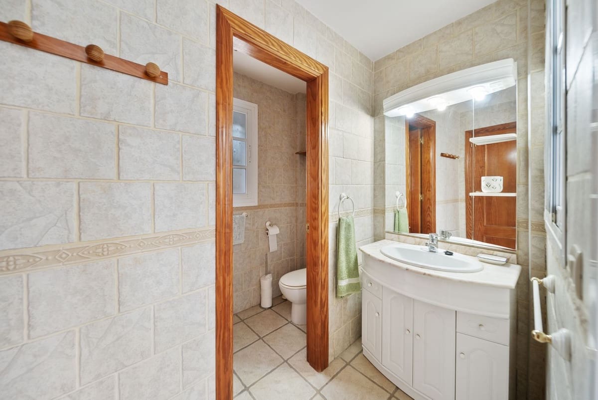 4 soveværelse Villa til salg i Almogia med swimmingpool garage - € 337.500 (Ref: 8542017)