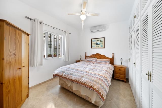 4 sypialnia Willa na sprzedaż w Almogía z basenem garażem - 337 500 € (Ref: 8542017)