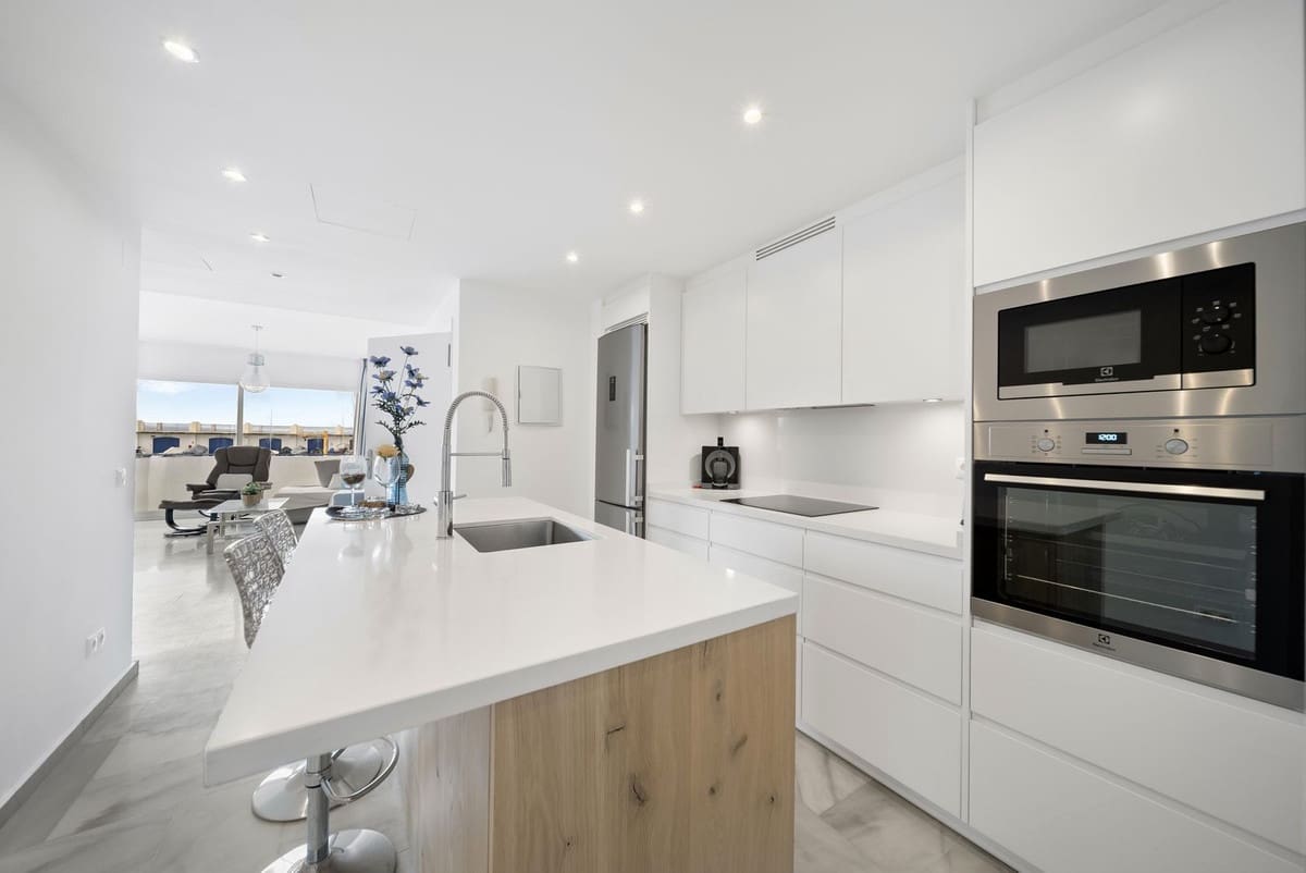 2 sypialnia Apartament na sprzedaż w Benalmadena Costa - 495 000 € (Ref: 8721926)