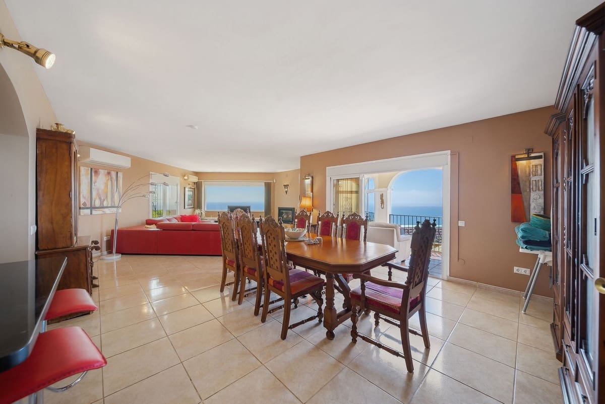 5 Zimmer Villa zu verkaufen in Benalmadena - 1.325.000 € (Ref: 8950872)