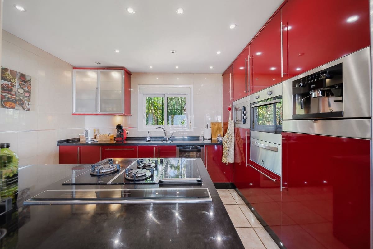 5 Zimmer Villa zu verkaufen in Benalmadena - 1.325.000 € (Ref: 8950872)