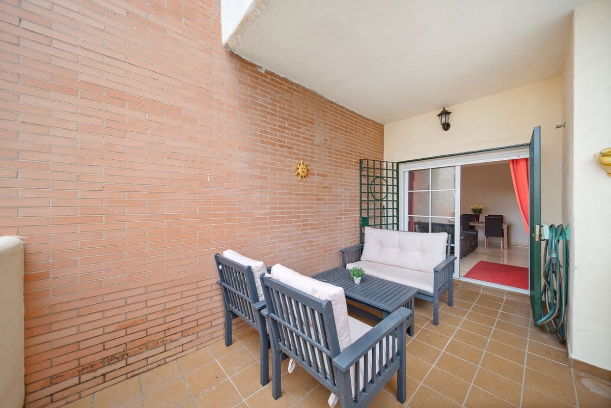 2 sypialnia Apartament na sprzedaż w Benalmadena Costa z basenem garażem - 287 500 € (Ref: 9057376)