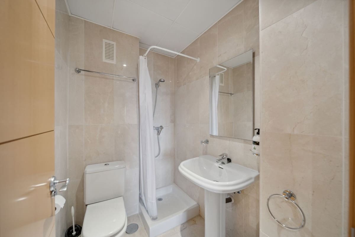 2 sypialnia Apartament na sprzedaż w Benalmadena Costa z basenem garażem - 287 500 € (Ref: 9057376)