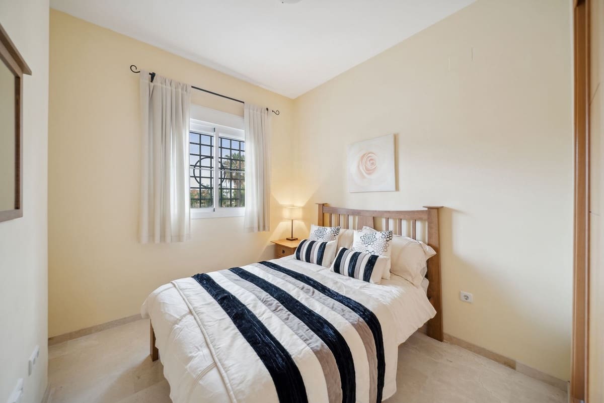 2 sypialnia Apartament na sprzedaż w Benalmadena Costa z basenem garażem - 287 500 € (Ref: 9057376)