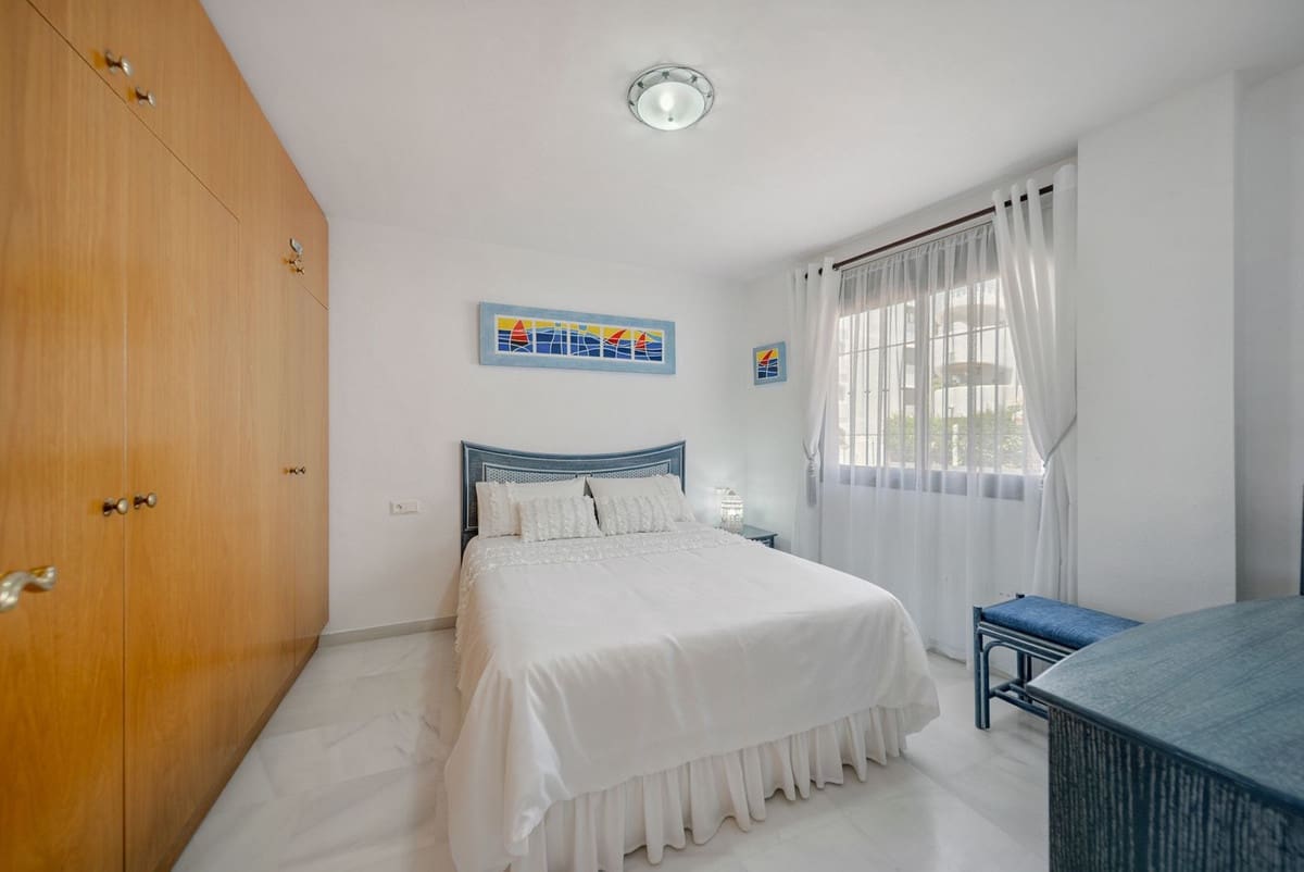 2 Zimmer Apartment zu verkaufen in Benalmadena Costa mit Pool - 360.000 € (Ref: 9096290)