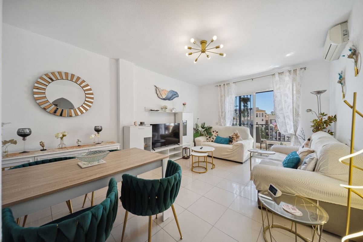 2 bedroom Apartment for sale in Torremolinos with pool - € 345,000 (Ref: 9096291)