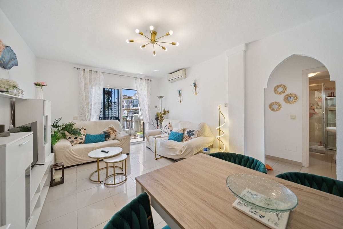 2 bedroom Apartment for sale in Torremolinos with pool - € 345,000 (Ref: 9096291)