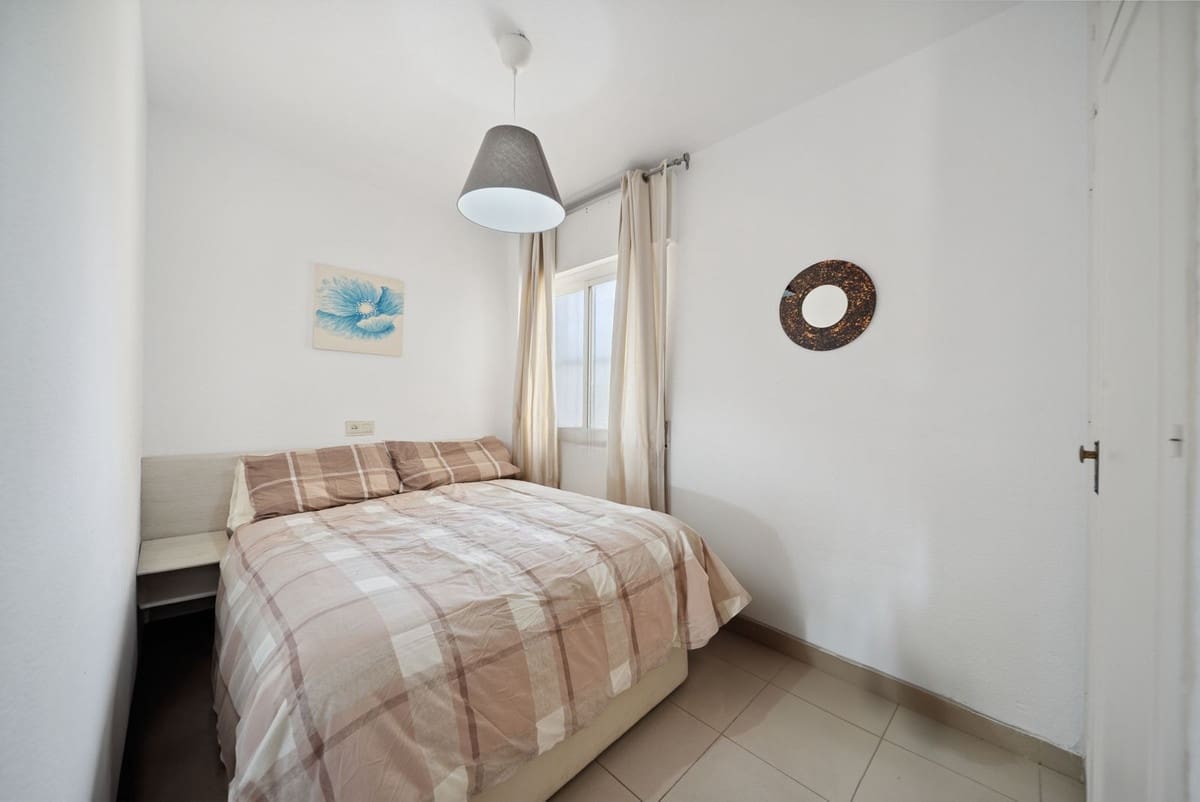 2 bedroom Apartment for sale in Torremolinos with pool - € 345,000 (Ref: 9096291)