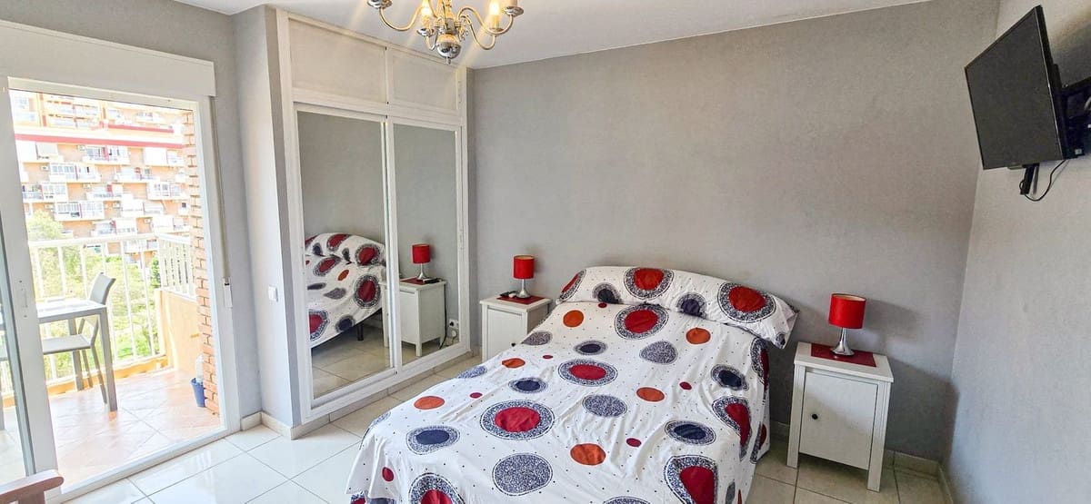 1 sypialnia Apartament na sprzedaż w Benalmadena Costa - 147 500 € (Ref: 9100357)