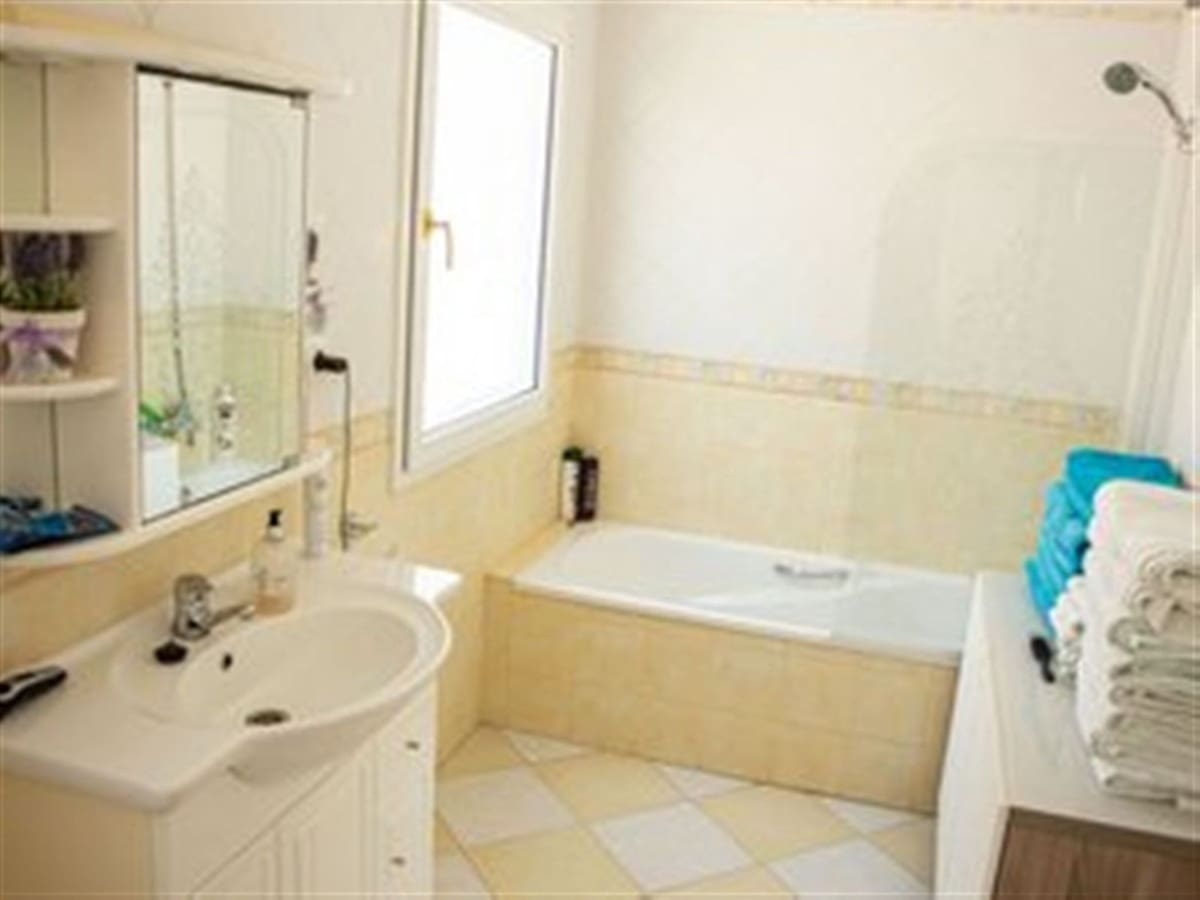 6 soveværelse Villa til salg i Benalmadena Costa med swimmingpool - € 1.100.000 (Ref: 9239517)