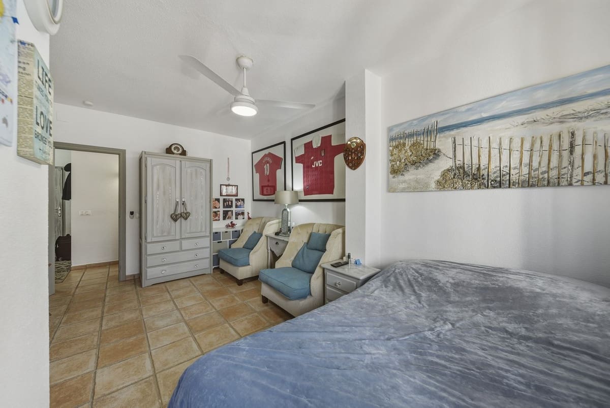 3 soverom Villa til salgs i Benalmadena Costa med svømmebasseng - € 745 000 (Ref: 9647685)