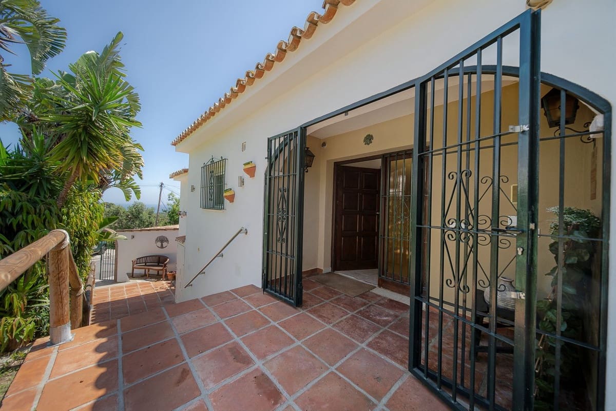 5 sypialnia Willa na sprzedaż w Benalmadena - 1 325 000 € (Ref: 9647689)