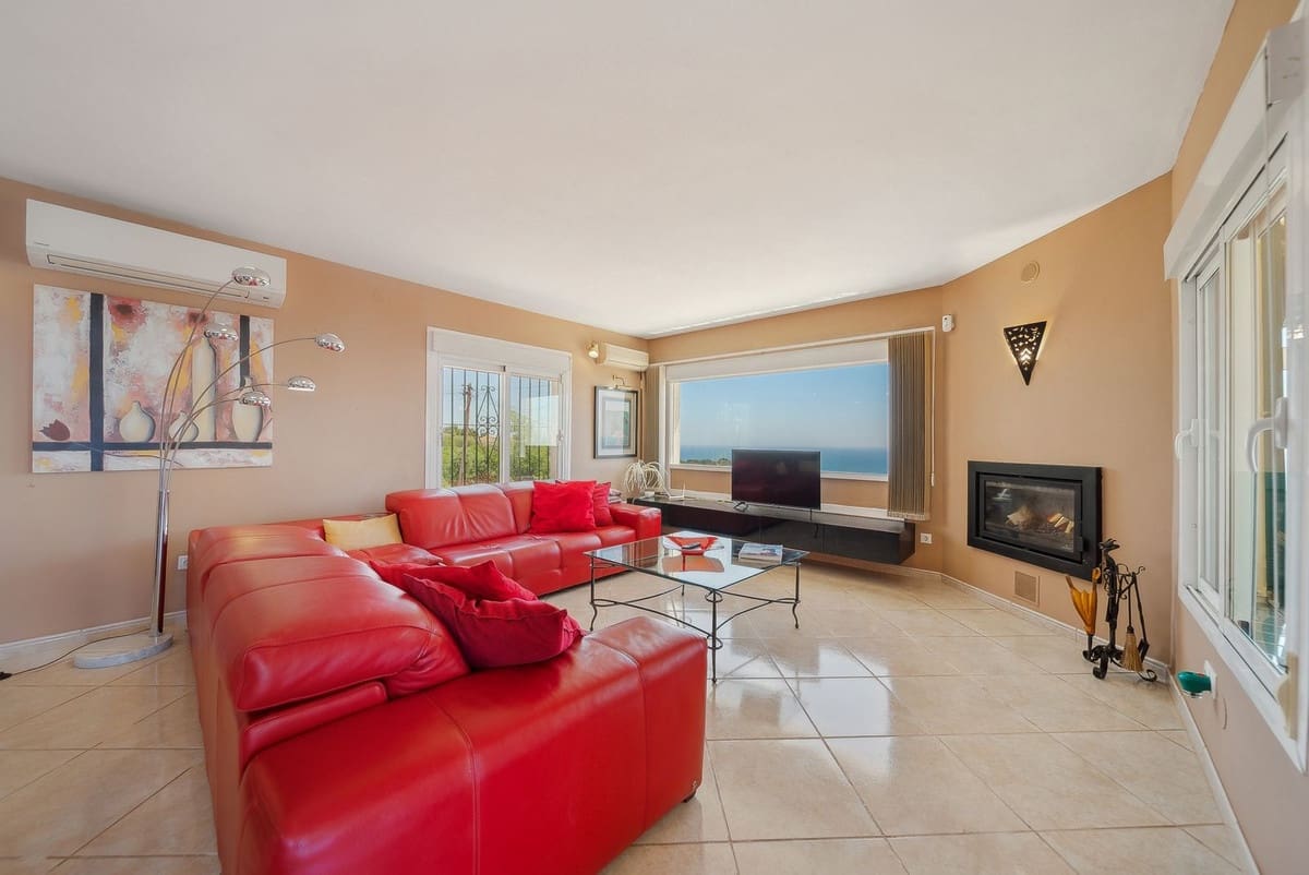Chalet de 5 habitaciones en Benalmádena en venta - 1.325.000 € (Ref: 9647689)