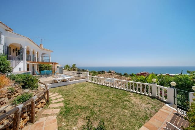 Chalet de 5 habitaciones en Benalmádena en venta - 1.325.000 € (Ref: 9647689)