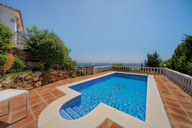 Chalet de 5 habitaciones en Benalmádena en venta - 1.325.000 € (Ref: 9647689)