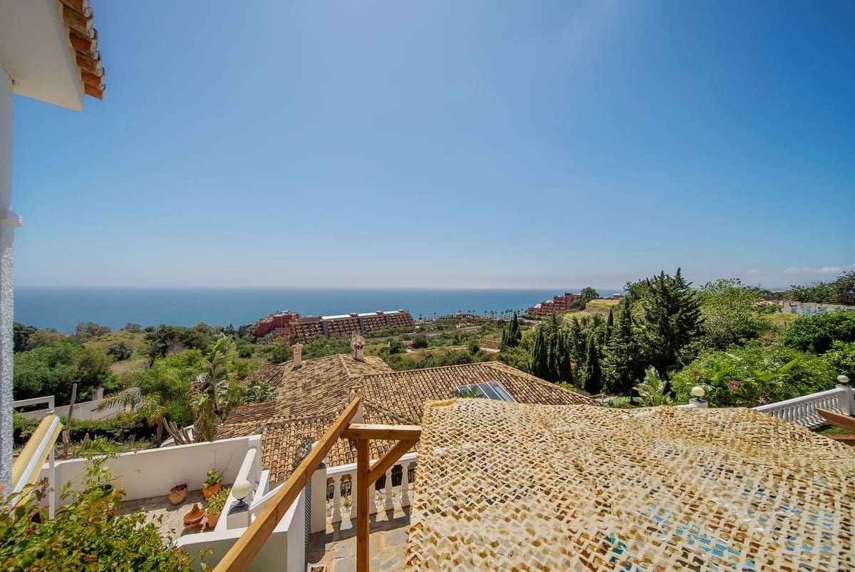 Chalet de 5 habitaciones en Benalmádena en venta - 1.325.000 € (Ref: 9647689)