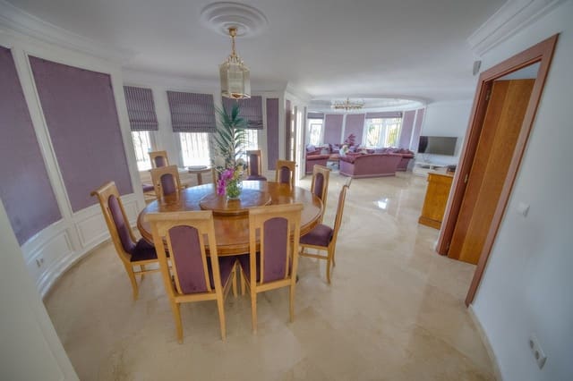 4 sypialnia Willa na sprzedaż w Benalmádena z basenem - 1 250 000 € (Ref: 9647690)