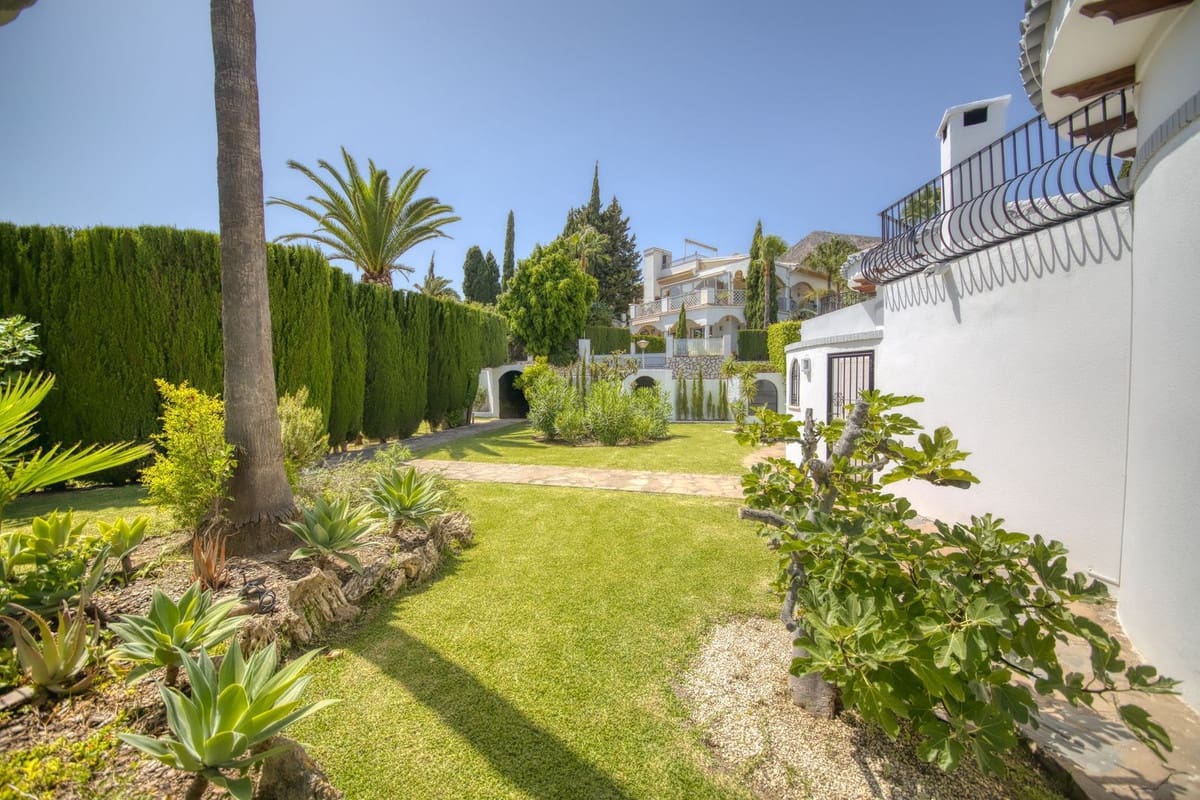 4 chambre Villa/Maison à vendre à Benalmadena avec piscine - 1 250 000 € (Ref: 9647690)