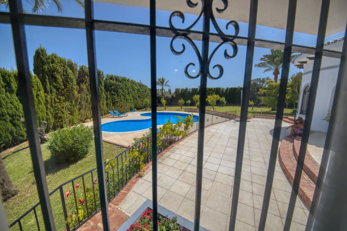 4 chambre Villa/Maison à vendre à Benalmadena avec piscine - 1 250 000 € (Ref: 9647690)