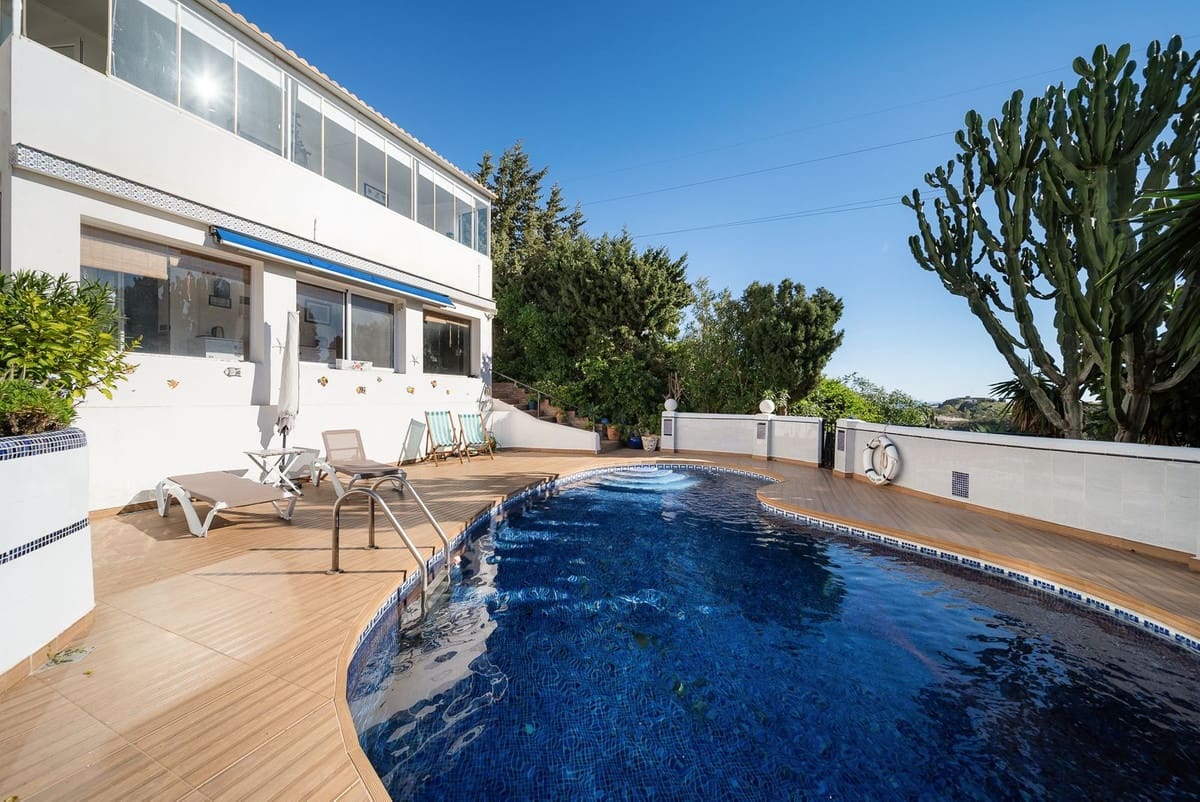 3 soveværelse Villa til salg i Benalmadena - € 665.000 (Ref: 9647692)