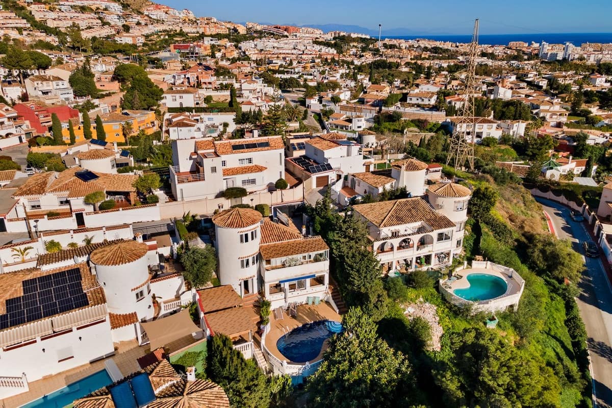 3 soveværelse Villa til salg i Benalmadena - € 665.000 (Ref: 9647692)