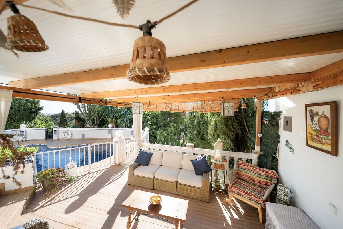 3 bedroom Villa for sale in Benalmadena - € 665,000 (Ref: 9647692)