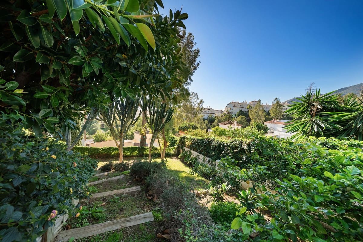 3 bedroom Villa for sale in Benalmadena - € 665,000 (Ref: 9647692)