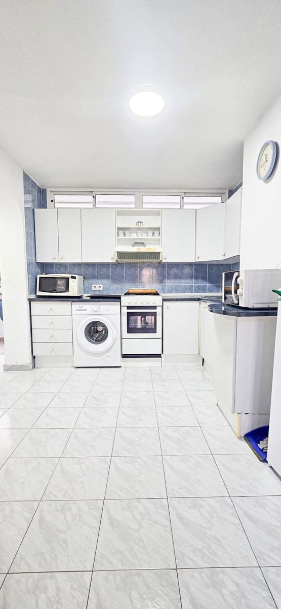 1 bedroom Apartment for sale in Benalmadena Costa - € 197,500 (Ref: 9647694)