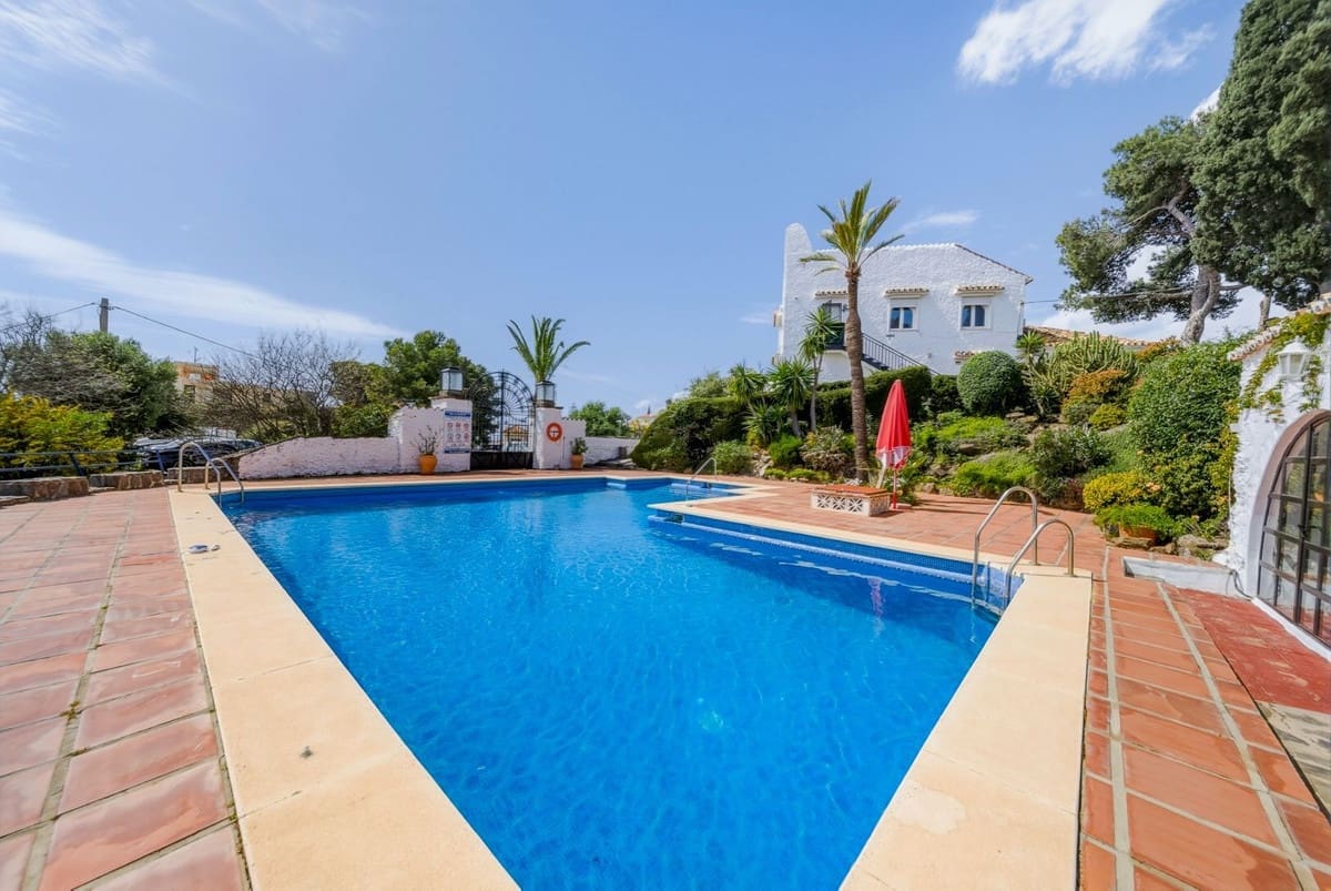 1 bedroom Apartment for sale in Benalmadena Costa - € 275,000 (Ref: 9704530)