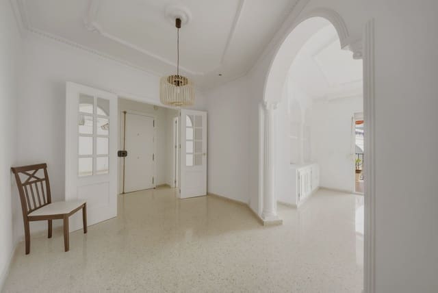 Apartamento de 3 habitaciones en Fuengirola en venta - 437.500 € (Ref: 9719476)