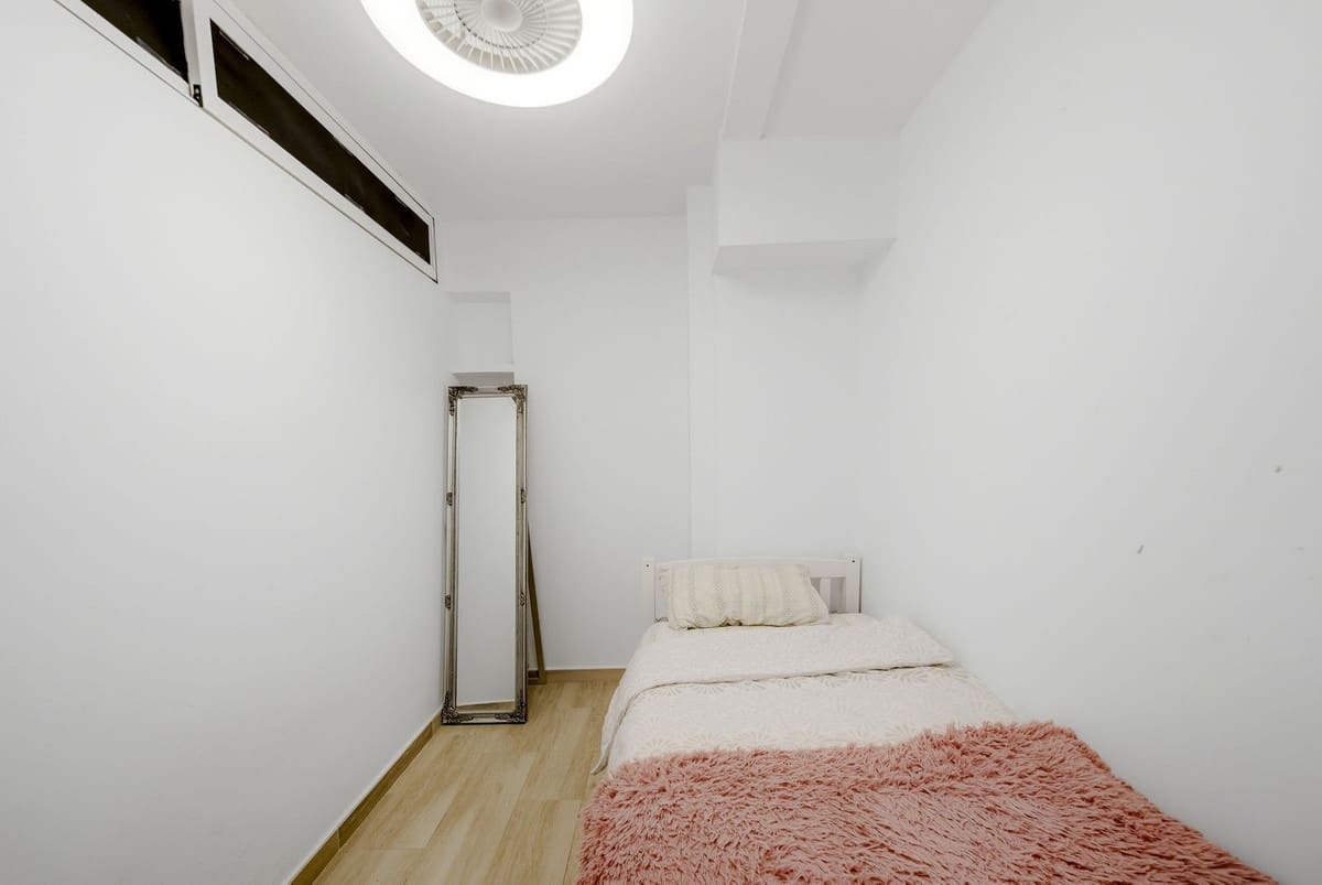 1 soverom Leilighet til salgs i Benalmadena Costa med svømmebasseng - € 215 000 (Ref: 9735150)
