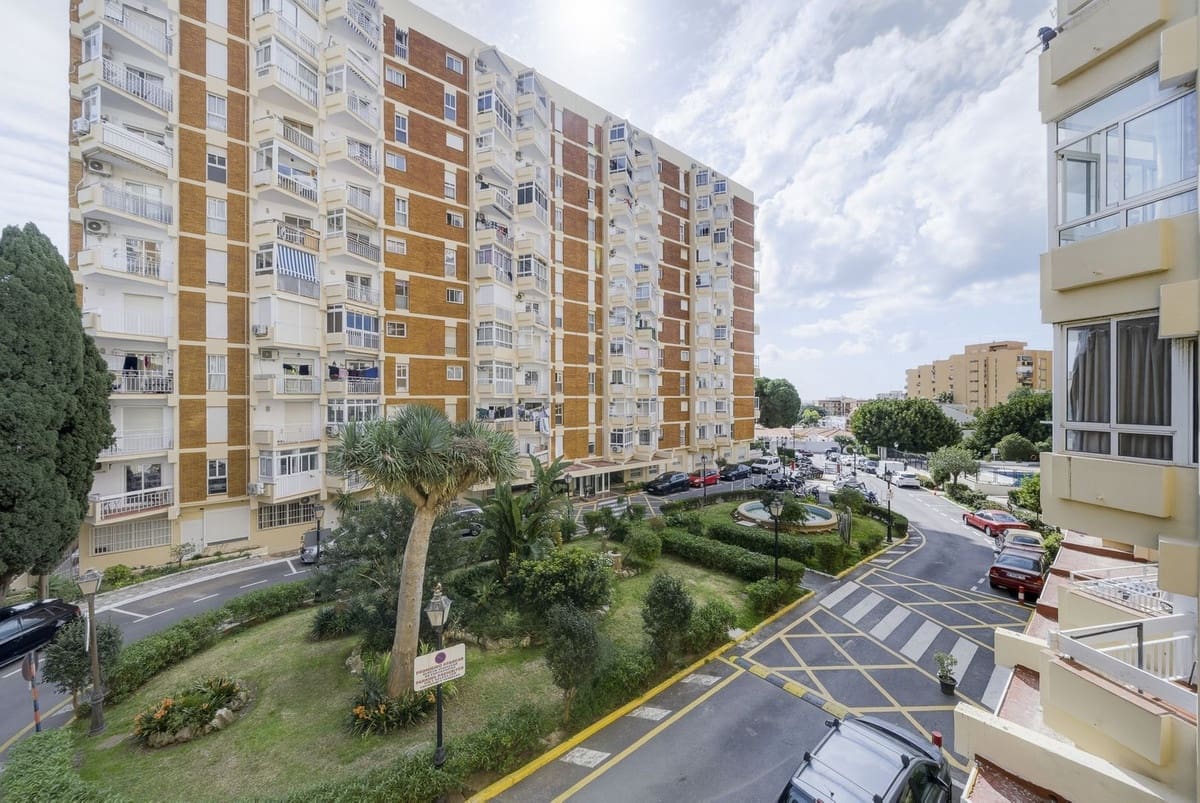1 soverom Leilighet til salgs i Benalmadena Costa med svømmebasseng - € 215 000 (Ref: 9735150)
