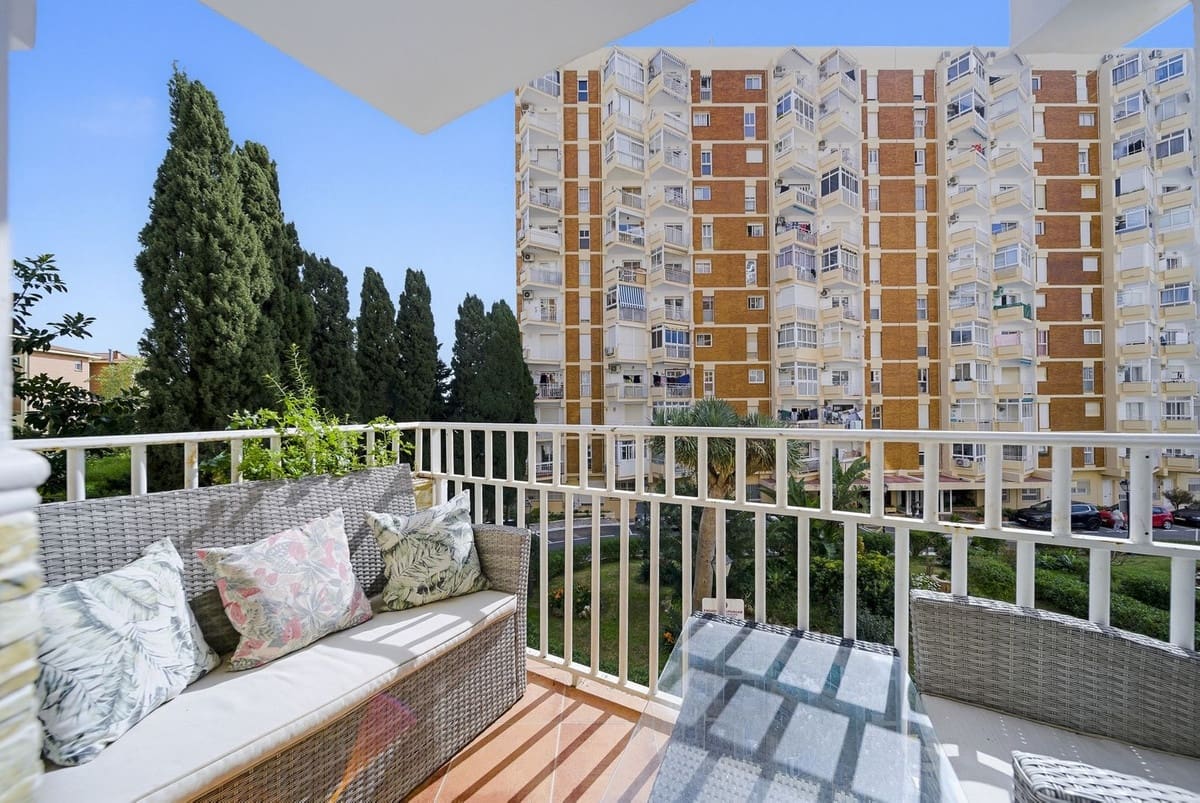 1 soverom Leilighet til salgs i Benalmadena Costa med svømmebasseng - € 215 000 (Ref: 9735150)