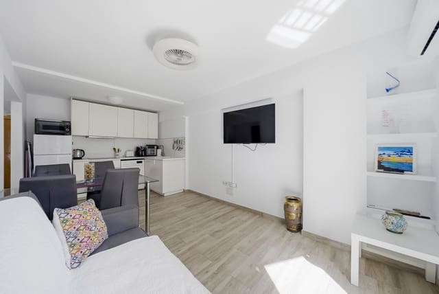 1 chambre Appartement à vendre à Benalmadena Costa, Benalmádena avec piscine - 215 000 € (Ref: 9735150)