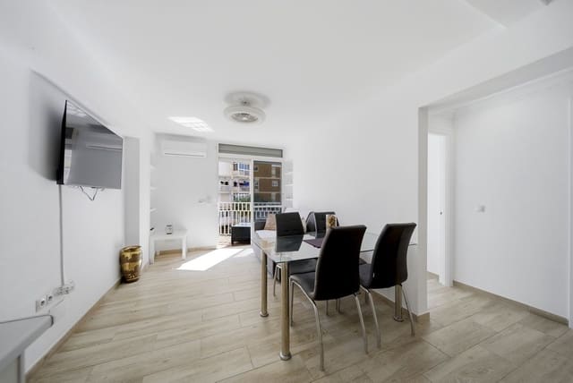 1 chambre Appartement à vendre à Benalmadena Costa, Benalmádena avec piscine - 215 000 € (Ref: 9735150)