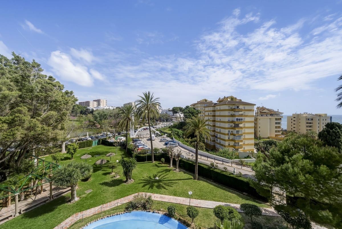 1 quarto Apartamento para venda em Benalmadena com piscina - 330 000 € (Ref: 9735151)